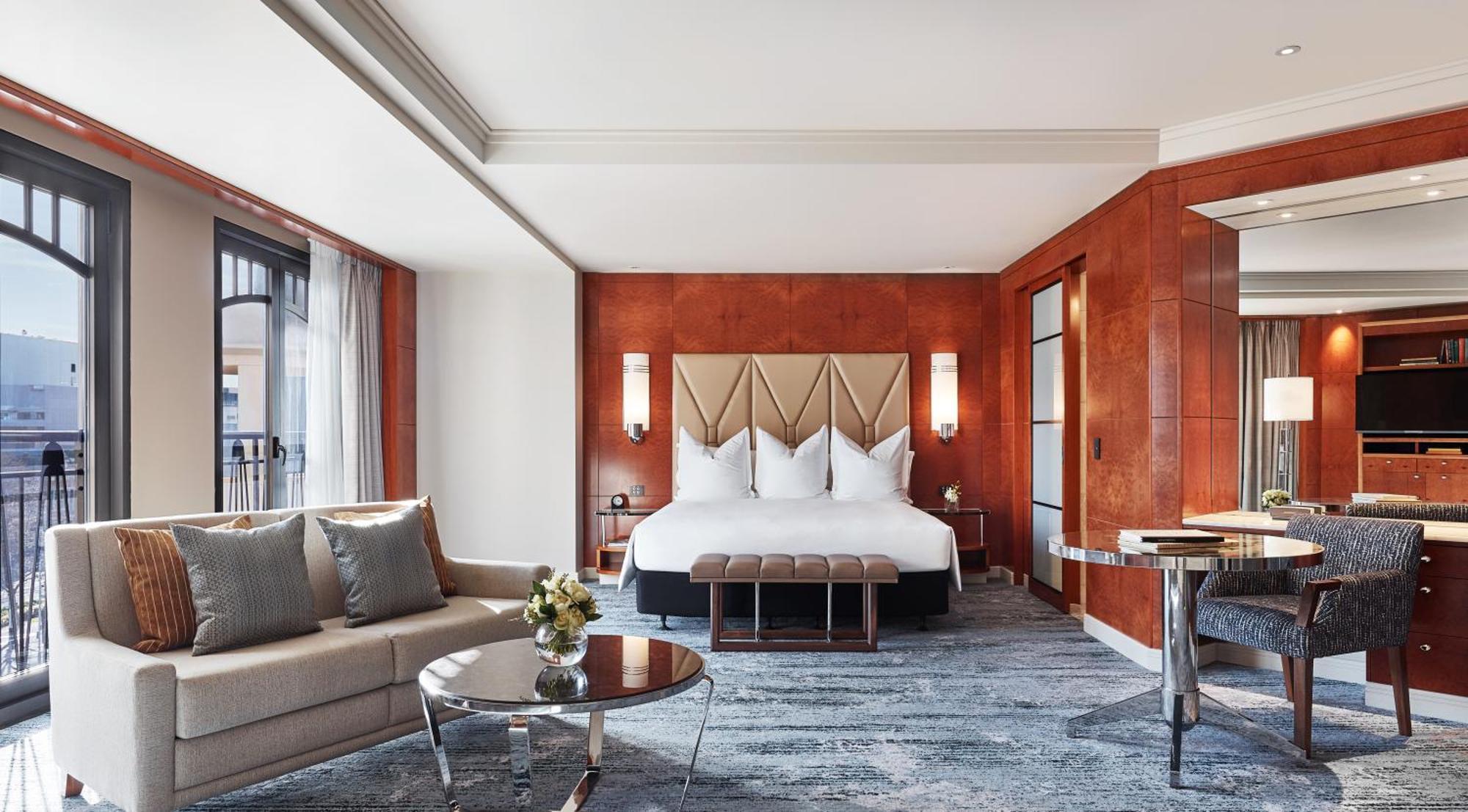 Deluxe King Room View,1547275831:JPEG